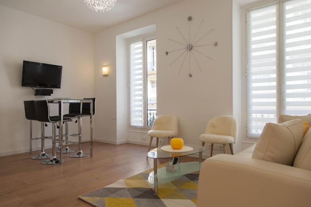 #28 1 Bdr Flat Ac Balcony Hper Central 10Mins To Beach & Old Town Ніцца Екстер'єр фото