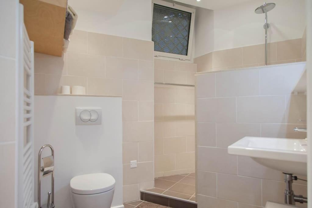 #28 1 Bdr Flat Ac Balcony Hper Central 10Mins To Beach & Old Town Ніцца Екстер'єр фото
