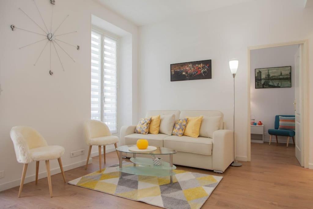 #28 1 Bdr Flat Ac Balcony Hper Central 10Mins To Beach & Old Town Ніцца Екстер'єр фото