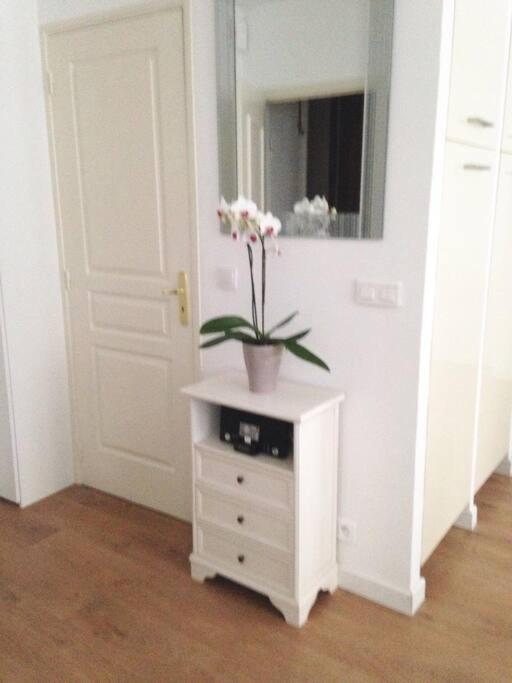#28 1 Bdr Flat Ac Balcony Hper Central 10Mins To Beach & Old Town Ніцца Екстер'єр фото