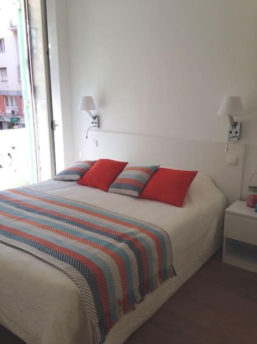 #28 1 Bdr Flat Ac Balcony Hper Central 10Mins To Beach & Old Town Ніцца Екстер'єр фото