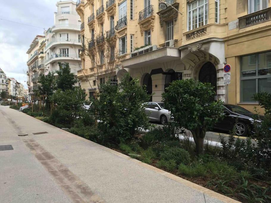 #28 1 Bdr Flat Ac Balcony Hper Central 10Mins To Beach & Old Town Ніцца Екстер'єр фото